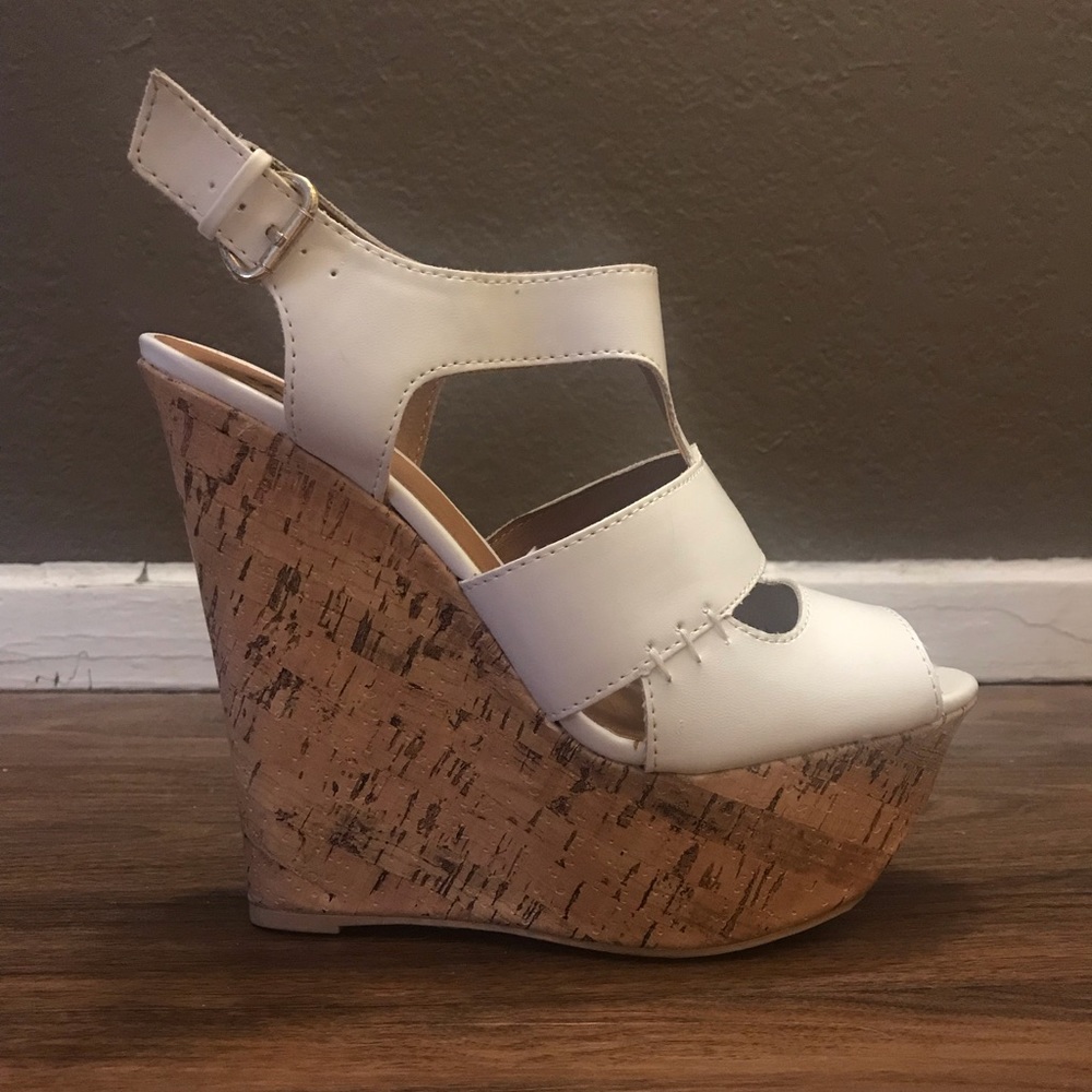 ✨SALE✨ Charlotte Russe White Wedges
